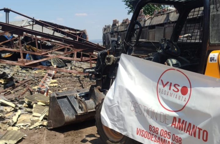 Servicio integral retirada de materiales de amianto con maquinaria Viso Desamianta
