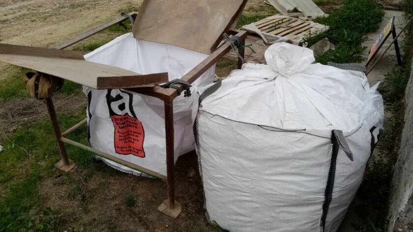 Sacas Viso Desamianta eliminando residuos peligrosos