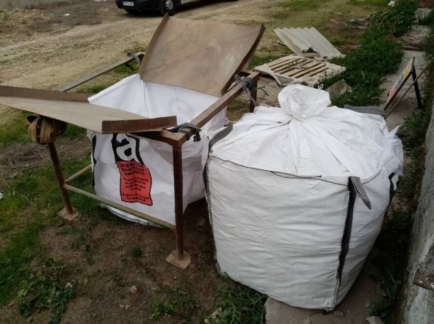 Sacas Viso Desamianta eliminando residuos peligrosos